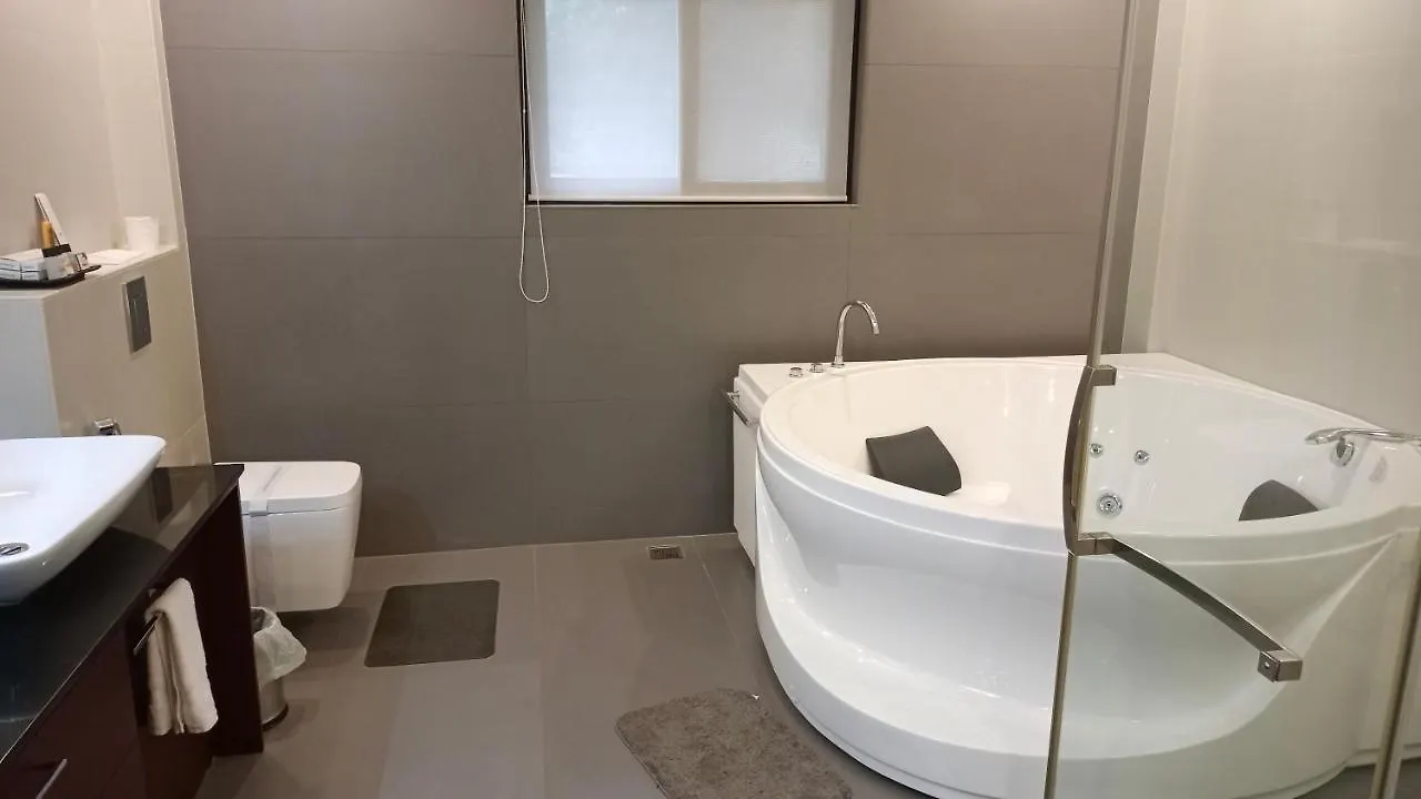 River Terrace Resort&Spa Kochi 0*,  India